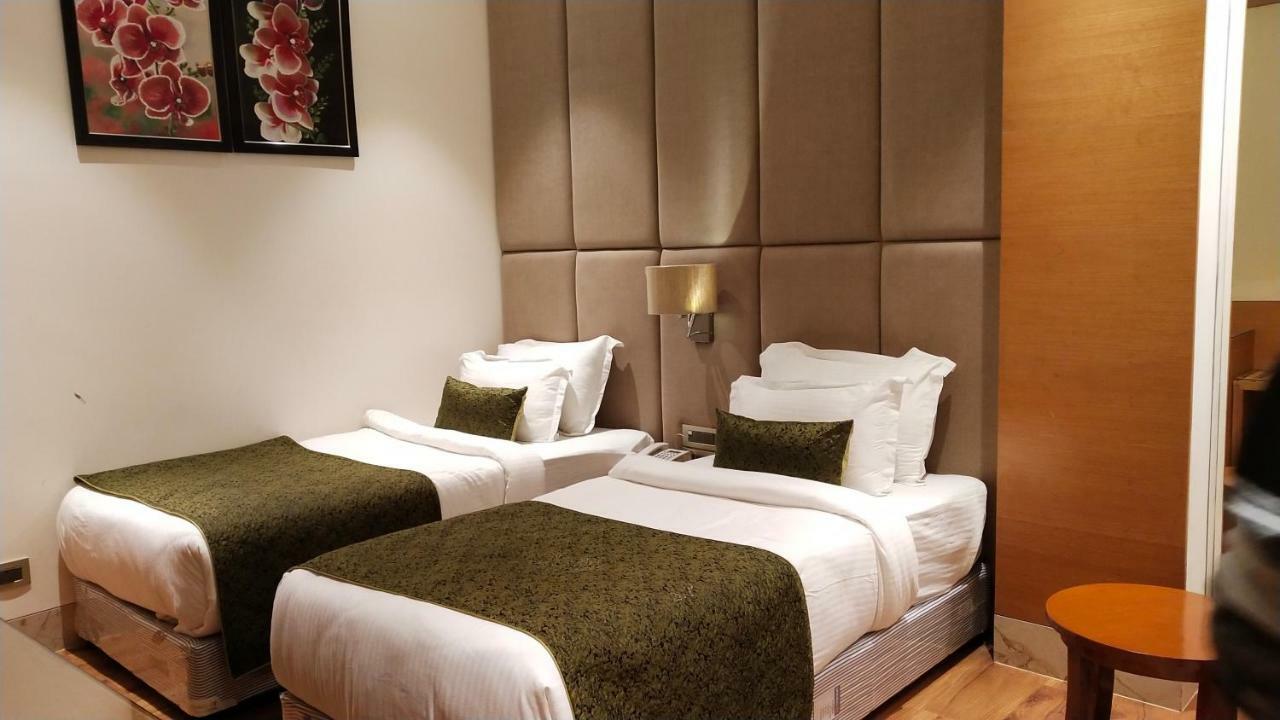 Hotel Orchid Blu Alīgarh Εξωτερικό φωτογραφία