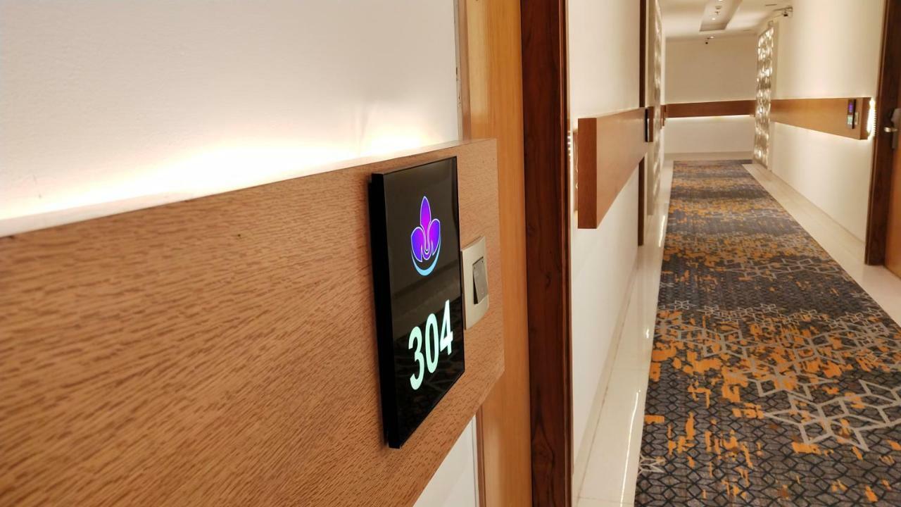Hotel Orchid Blu Alīgarh Εξωτερικό φωτογραφία