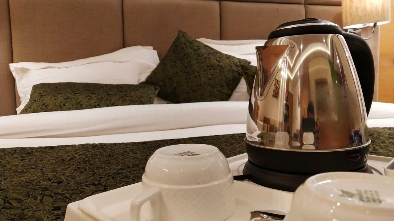 Hotel Orchid Blu Alīgarh Εξωτερικό φωτογραφία
